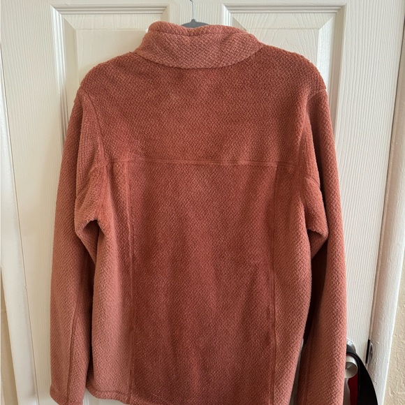 Patagonia Women’s snap pull over - Picture 3 of 3